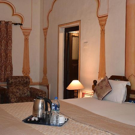 Hotel Nawal Sagar Palace - Būndi Rum bild