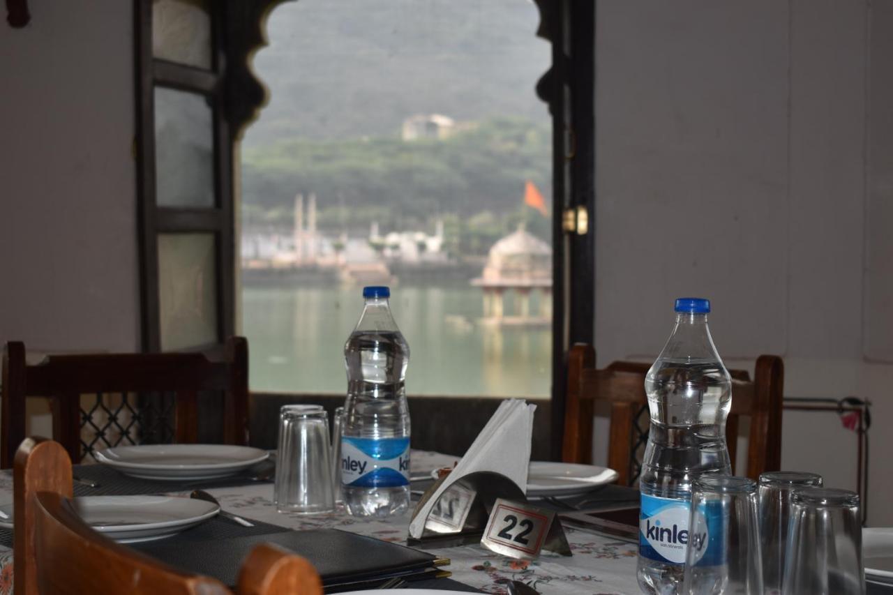 Hotel Nawal Sagar Palace - Būndi Exteriör bild
