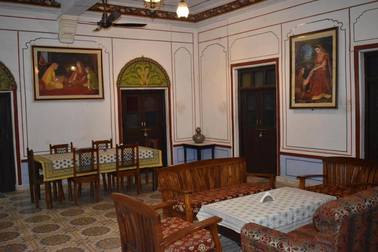 Hotel Nawal Sagar Palace - Būndi Exteriör bild