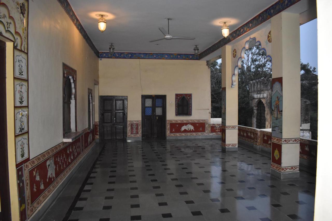 Hotel Nawal Sagar Palace - Būndi Exteriör bild