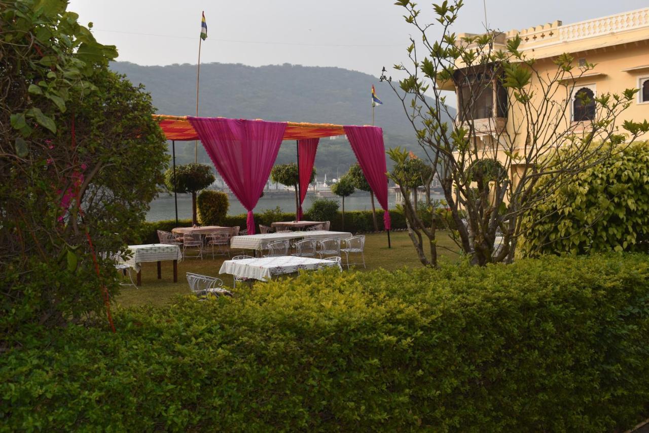 Hotel Nawal Sagar Palace - Būndi Exteriör bild