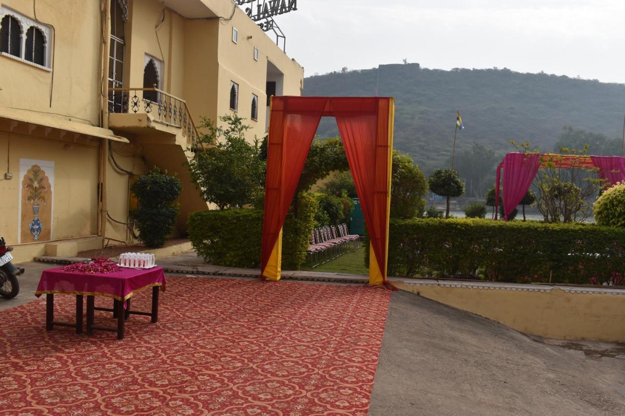 Hotel Nawal Sagar Palace - Būndi Exteriör bild