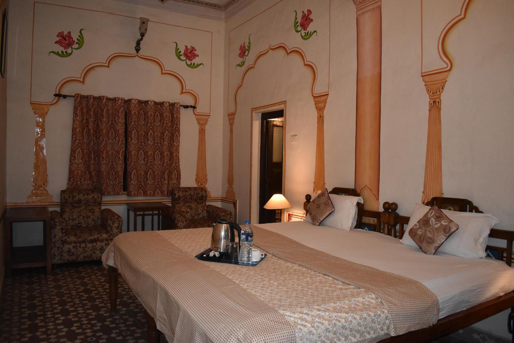 Hotel Nawal Sagar Palace - Būndi Rum bild