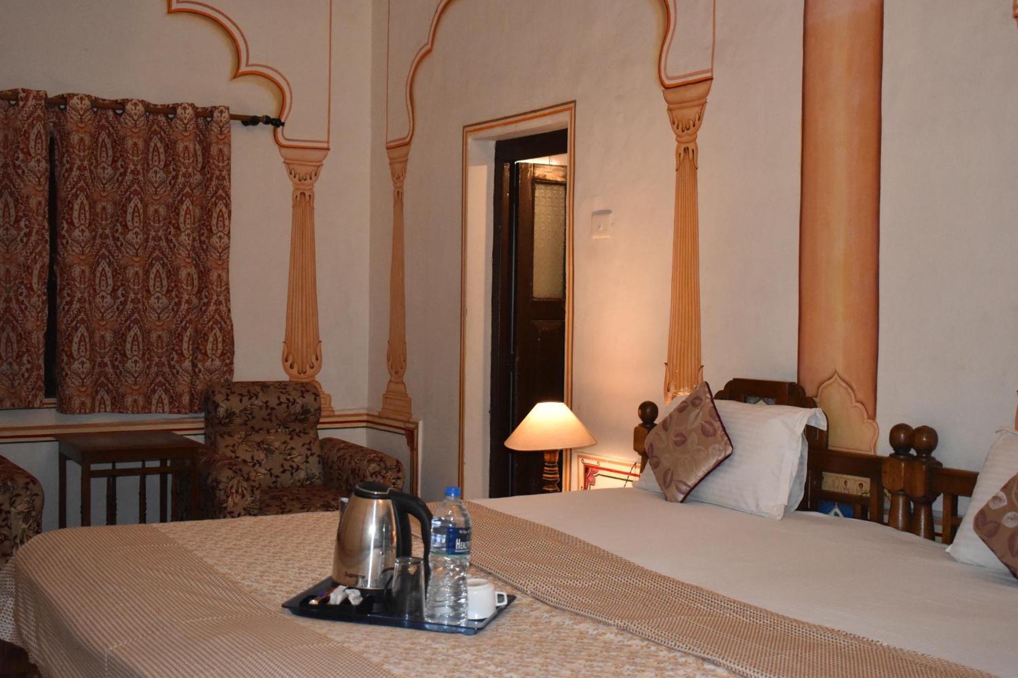 Hotel Nawal Sagar Palace - Būndi Rum bild