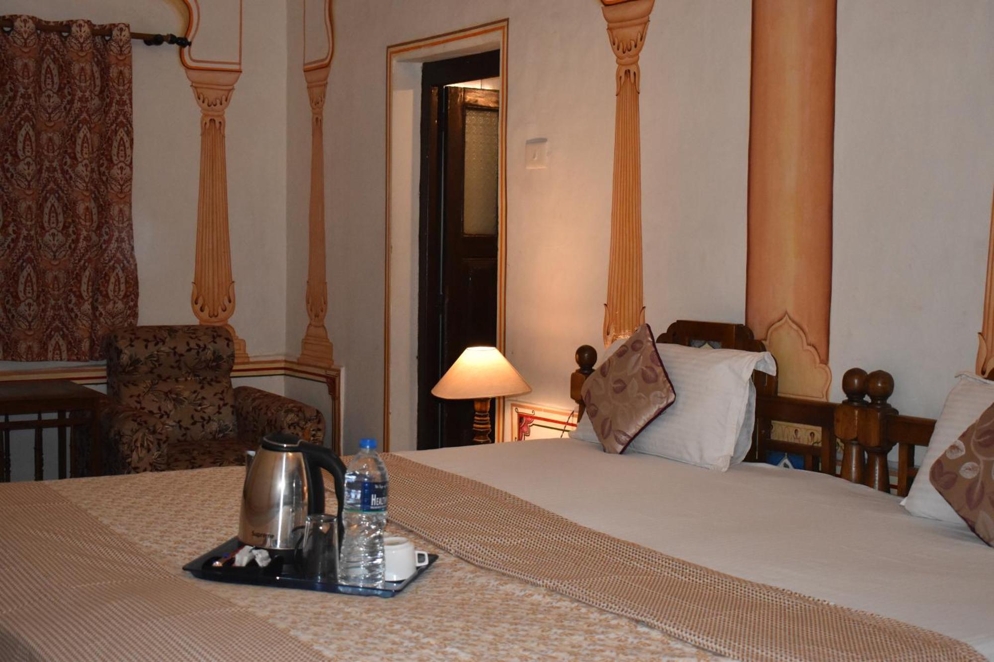 Hotel Nawal Sagar Palace - Būndi Rum bild
